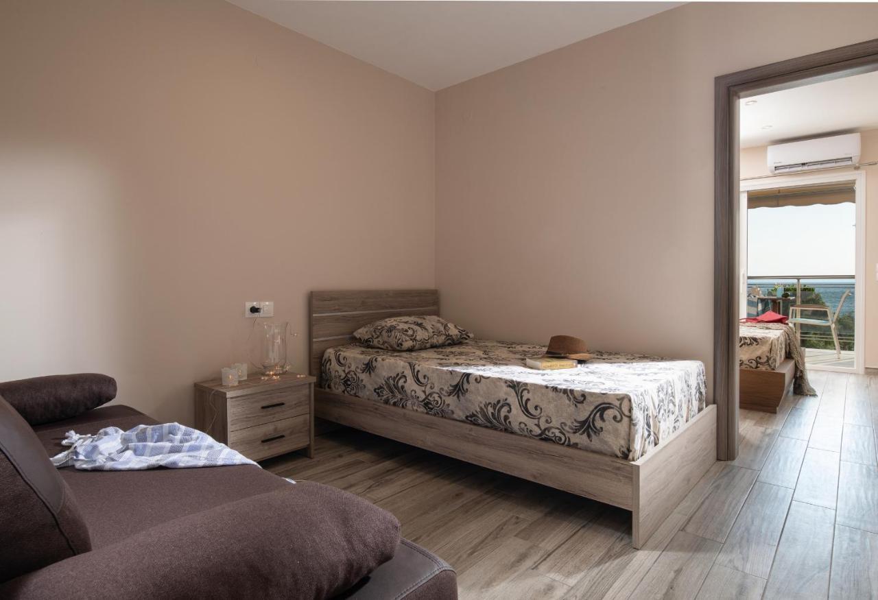 Sunset Studios - Suites With Seaview & Back Side Apartements Toroni Ngoại thất bức ảnh