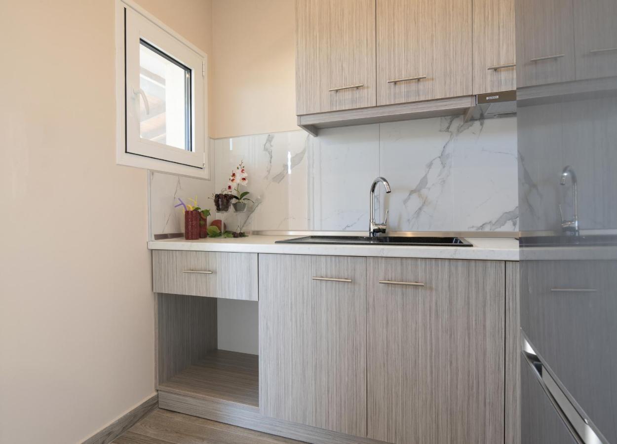 Sunset Studios - Suites With Seaview & Back Side Apartements Toroni Ngoại thất bức ảnh