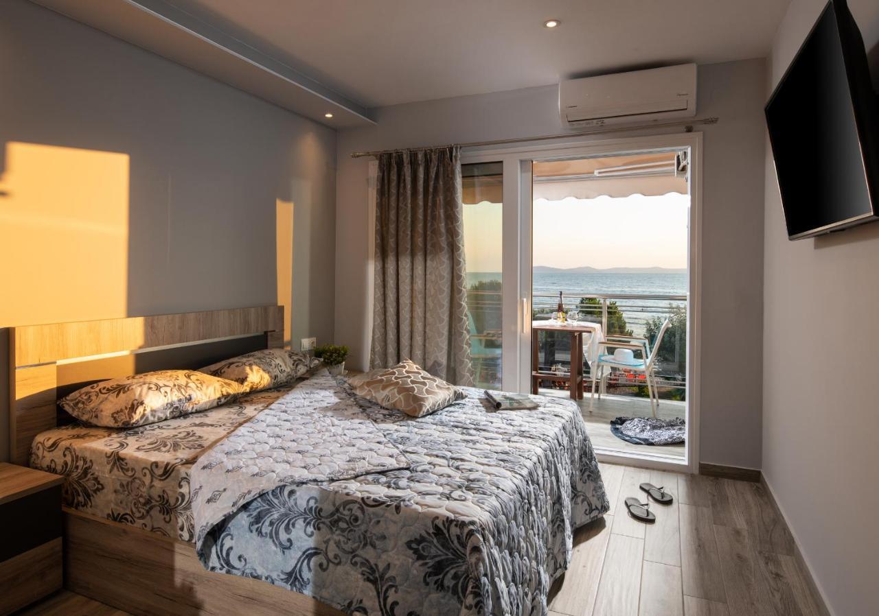 Sunset Studios - Suites With Seaview & Back Side Apartements Toroni Ngoại thất bức ảnh