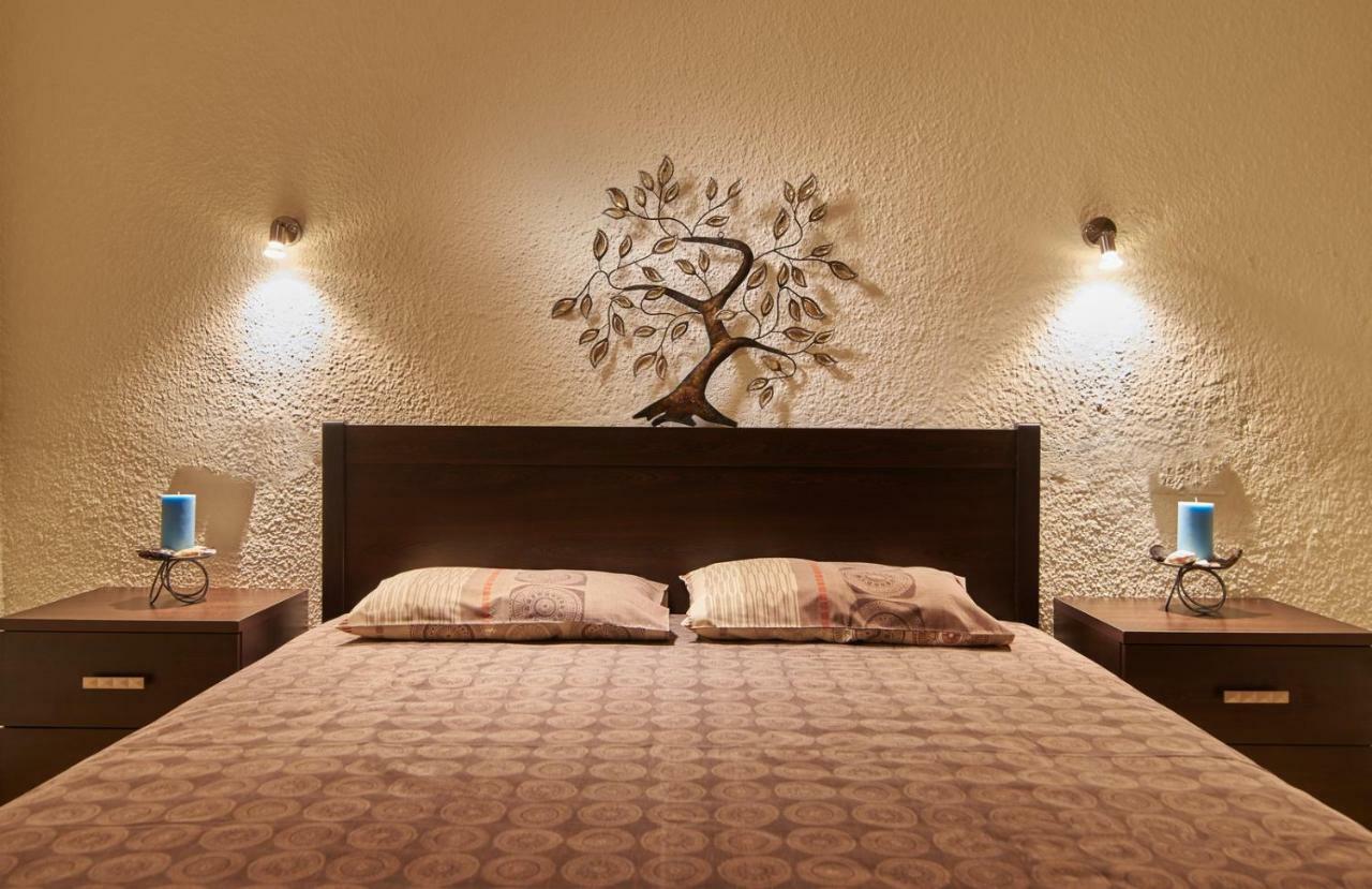 Sunset Studios - Suites With Seaview & Back Side Apartements Toroni Ngoại thất bức ảnh