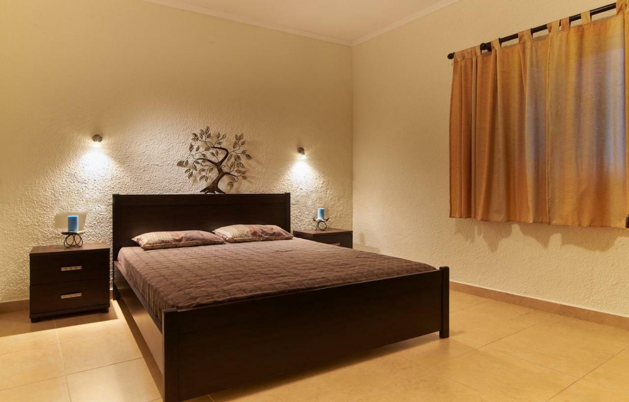 Sunset Studios - Suites With Seaview & Back Side Apartements Toroni Ngoại thất bức ảnh